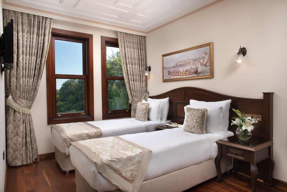 Bender Hotel Standard Double or Twin Room 5