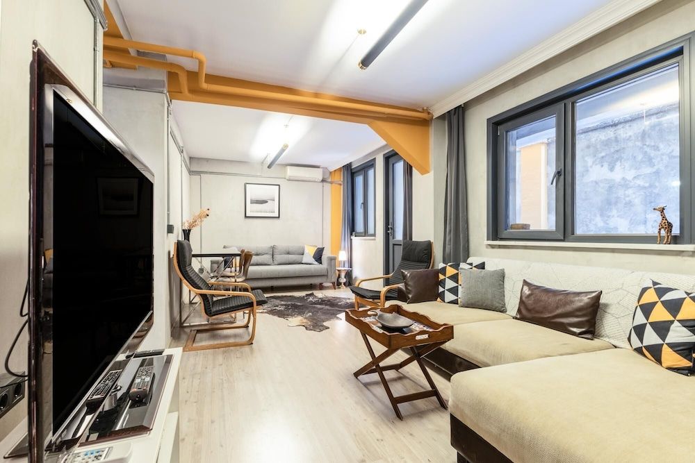 undefined Contemporary and Stylish Flat in Sisli 4