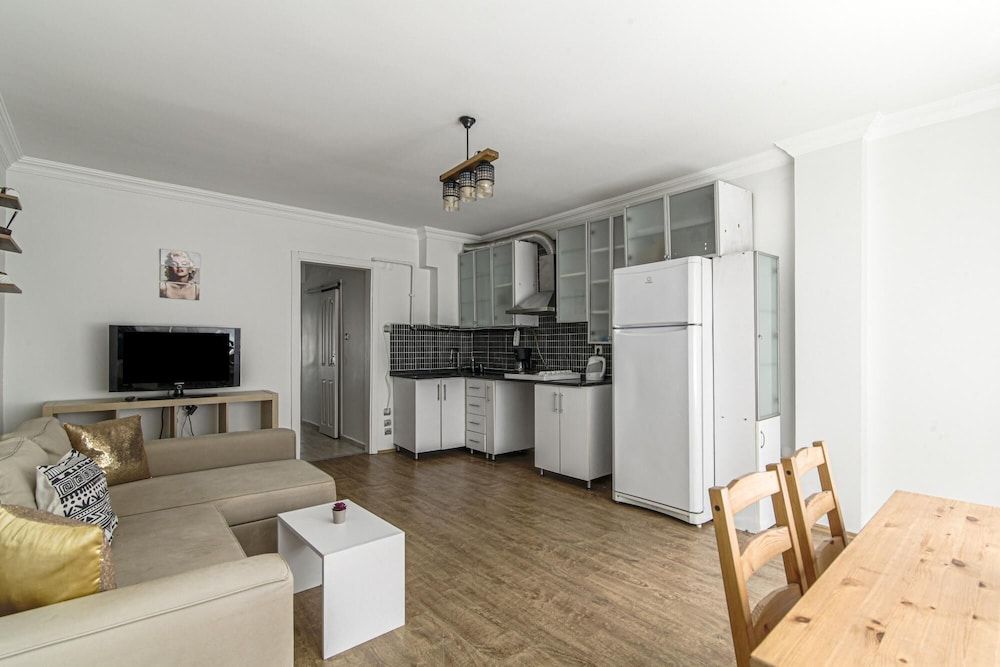 undefined Furnished Bright and Chic Flat in Besiktas