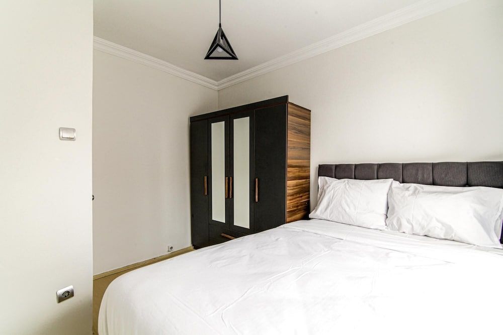 undefined Furnished Bright and Chic Flat in Besiktas 7