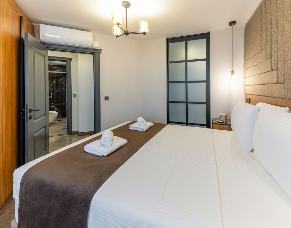 Luxury Apartment, 1 Bedroom, Balcony