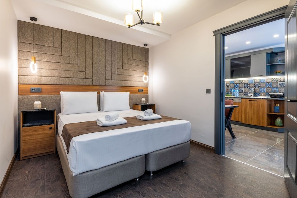 Luxury Apartment, 1 Bedroom, Pool Access