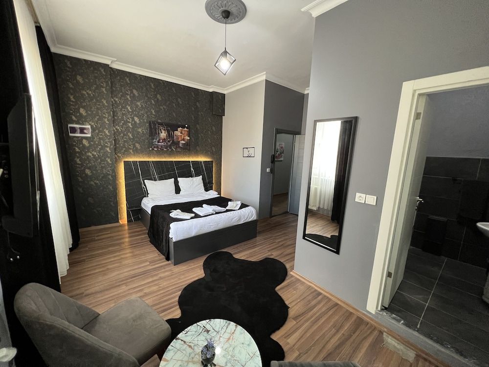 Lions Suit Hotel Standard Room