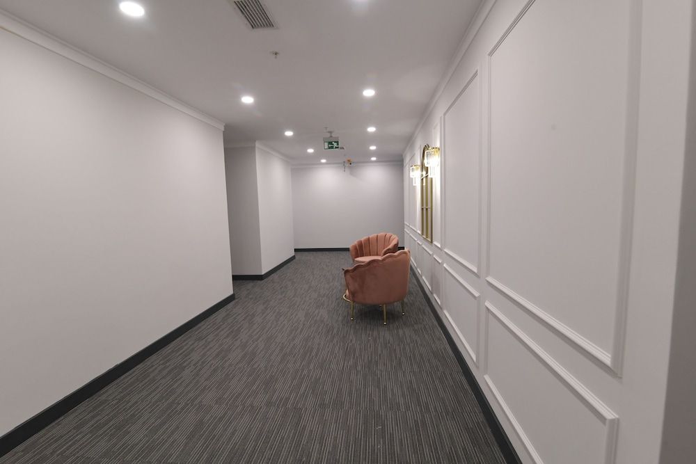 undefined Vplus Hotel 5