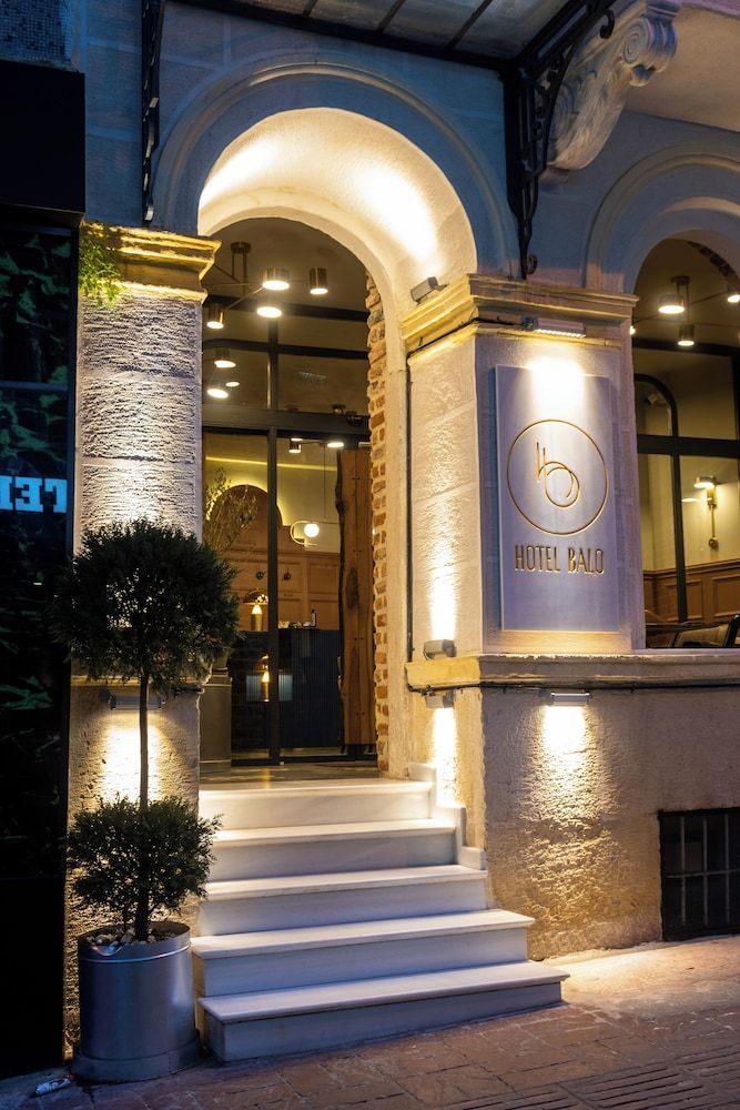 undefined Balo Suite Hotel 8