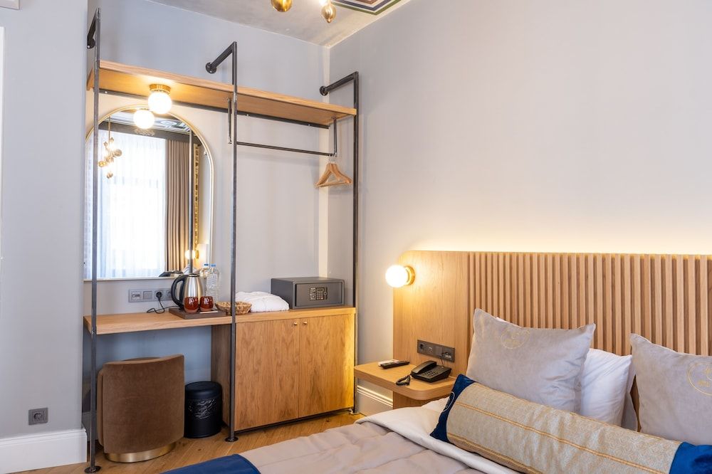undefined Balo Suite Hotel 2
