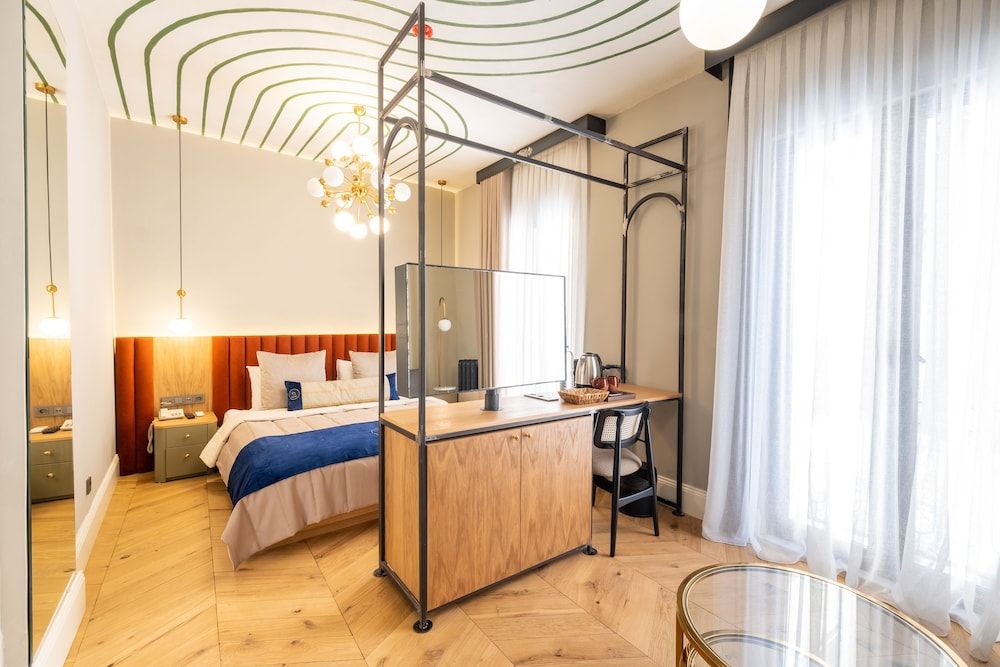 undefined Balo Suite Hotel 4