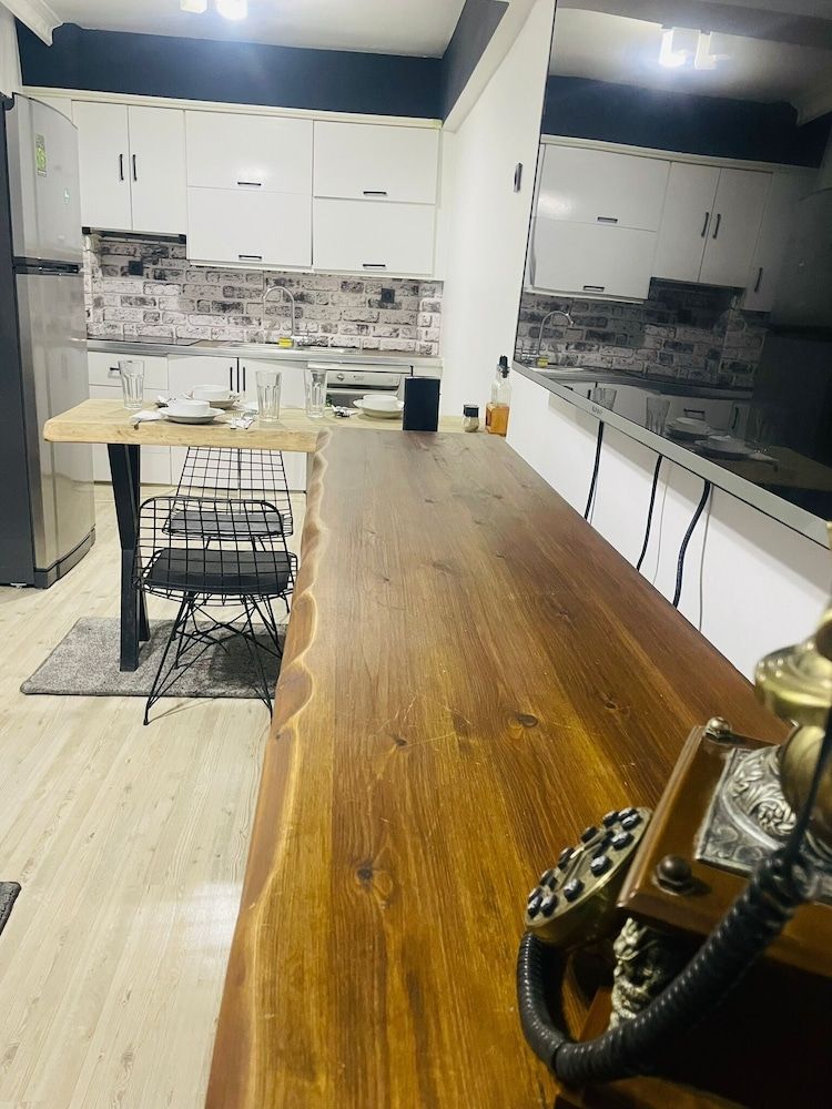 undefined Lux Home 3