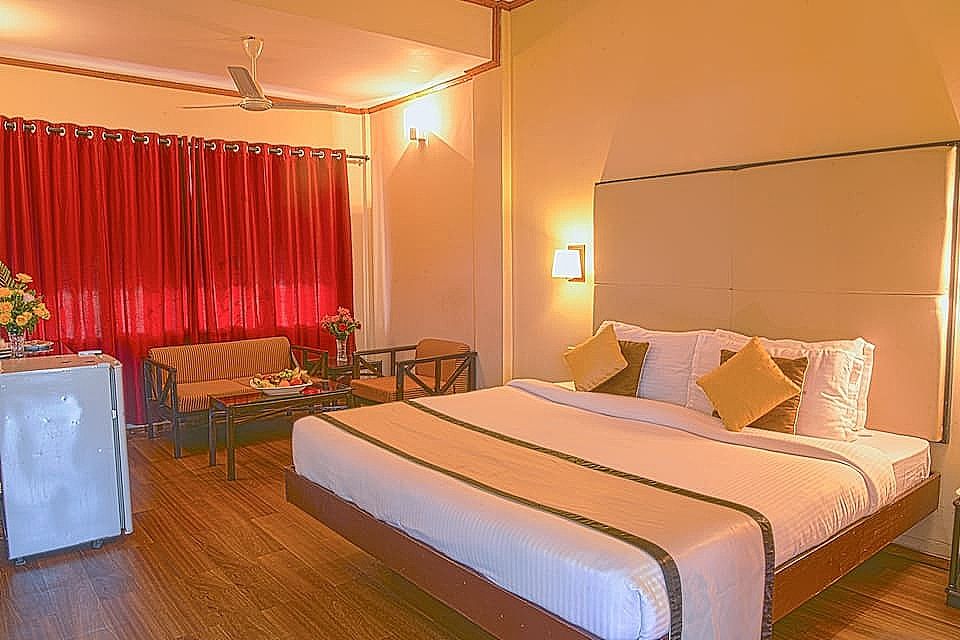 Landmark Hotel Executive Club Room