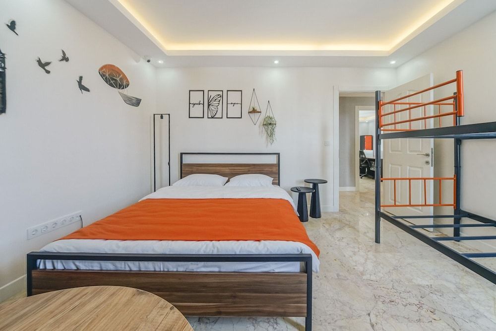 undefined Manu Startup House 5