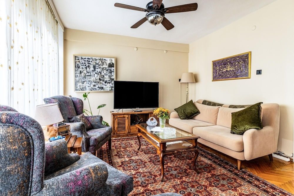 undefined Exquisite Flat Near Moda Coast in Kadikoy