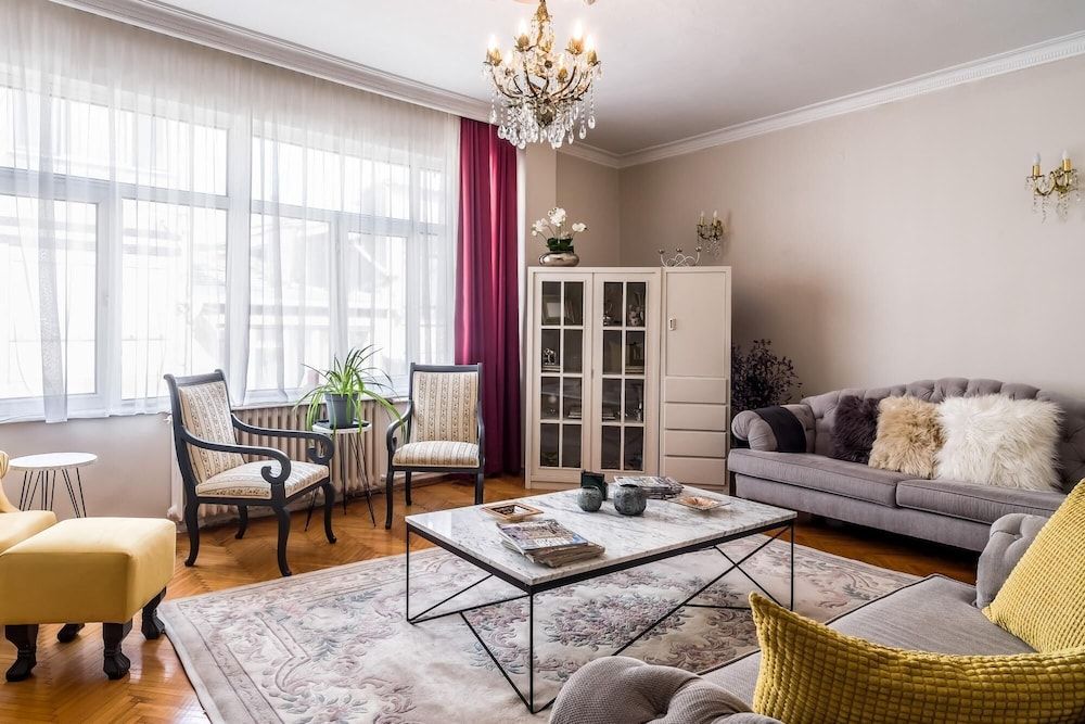 undefined Centrally Located Flat in Besiktas