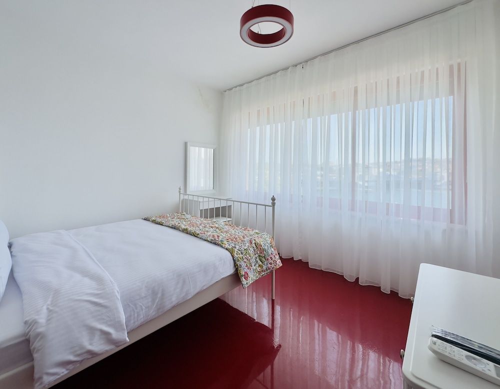 undefined Roya Rooms Karakoy 8