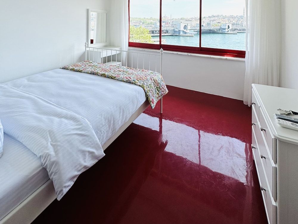 Roya Rooms Karakoy Premium Room, 1 King Bed, Non Smoking, Sea Facing 16