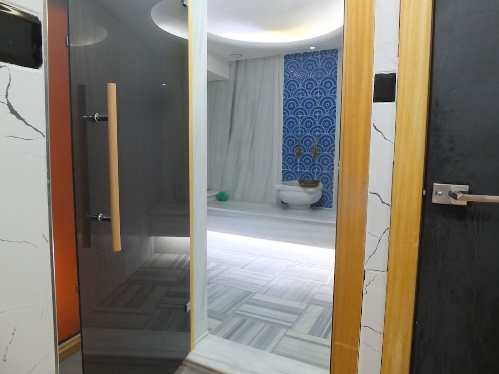 undefined Clove Silvana 6