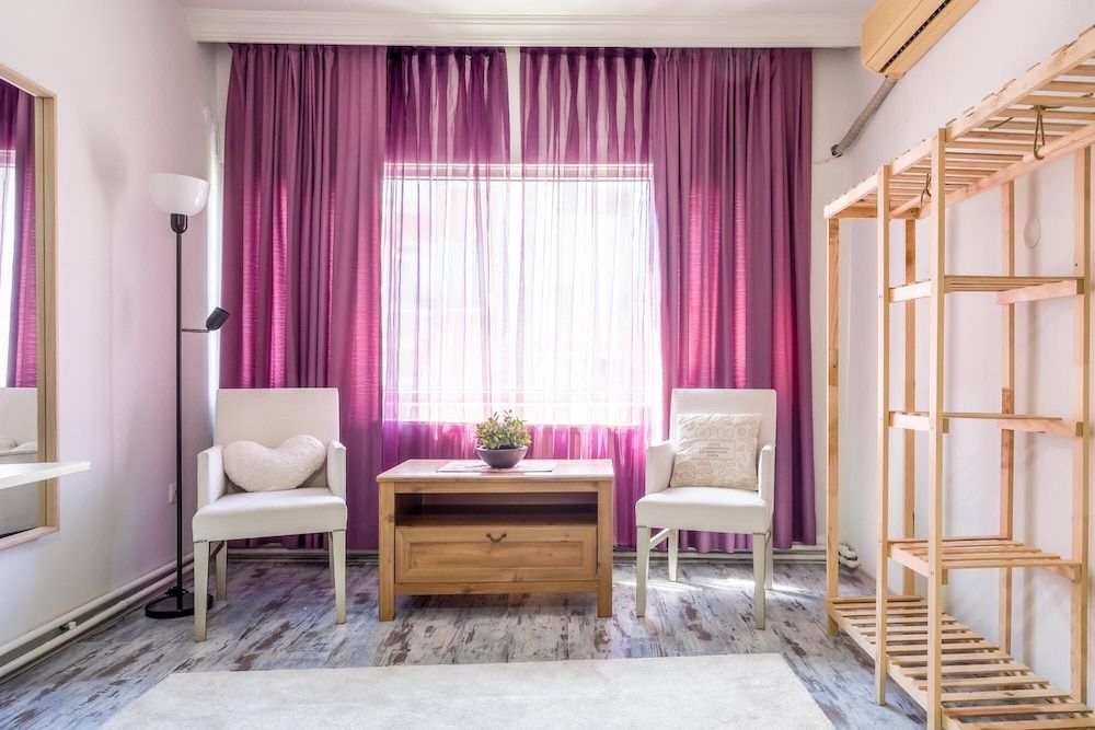 Gorgeous Flat With Balcony in Besiktas Apartment 10