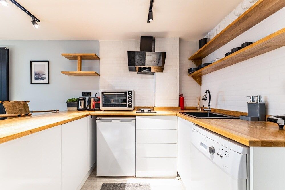 undefined Stylish and Comfy Studio Flat in Kad koy 5