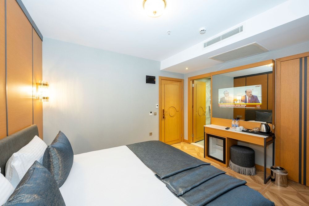 Freya Hotel Luxury Double or Twin Room, Lanai, Courtyard View 22