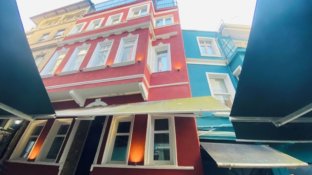 undefined The House Company 9