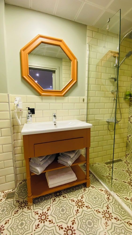 The House Company Design Studio, City View 14