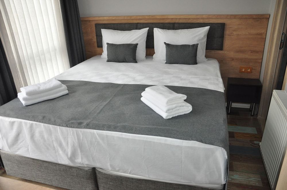 Check in Hotel Family Quadruple Room 5