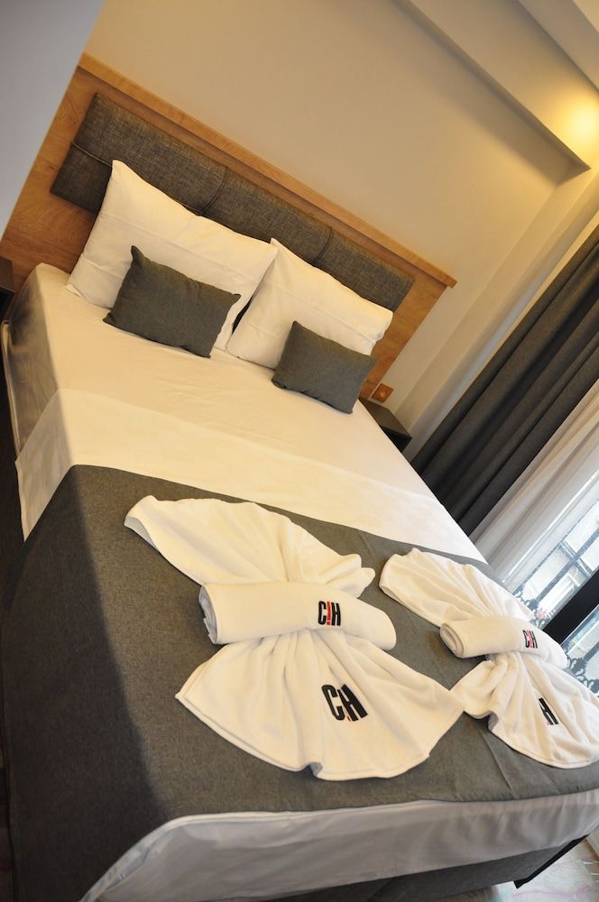 Check in Hotel Standard Double Room 6