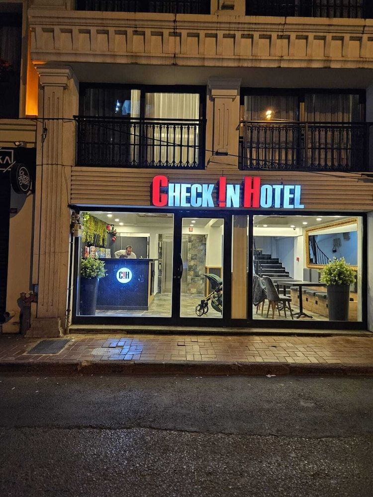 undefined Check in Hotel 6