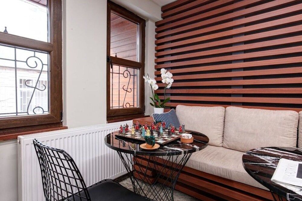 undefined Luxury Suite Hotel Room 5