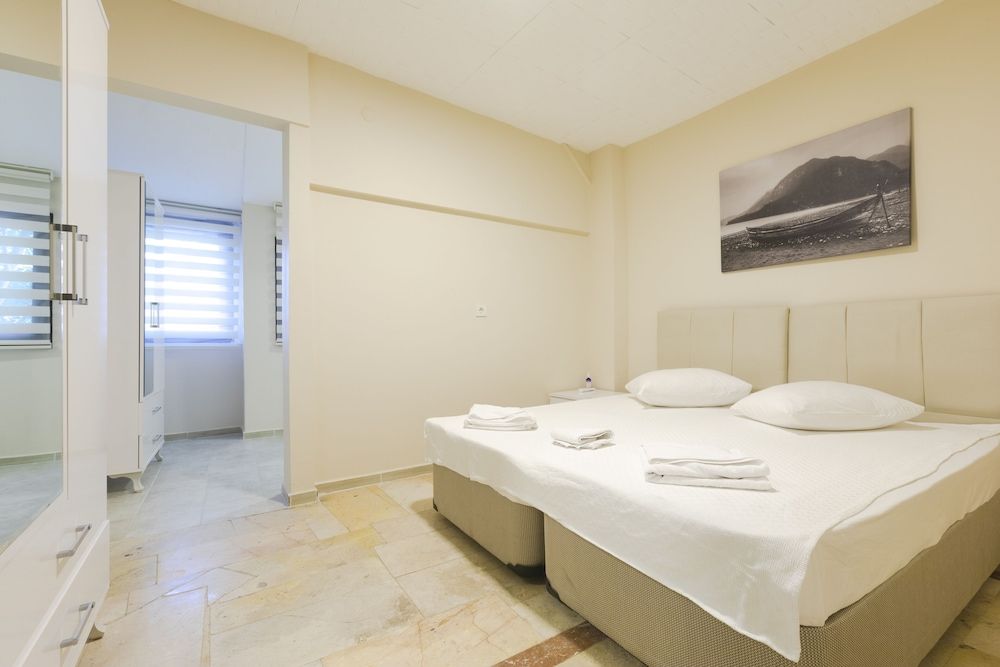 Standard Room, 2 Bedrooms, Courtyard View