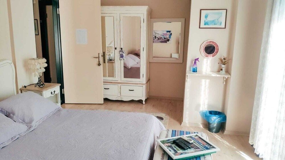 PALMİYE PANSİYON Standard Triple Room 2