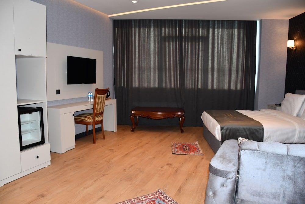 HMZ LUXURY ÇEKMEKÖY KONAKLAMA TESİSİ Family Double Room 3