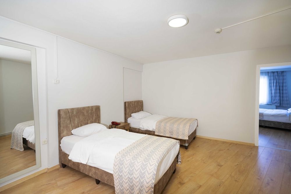 Libiza Hotel Classic Triple Room 6