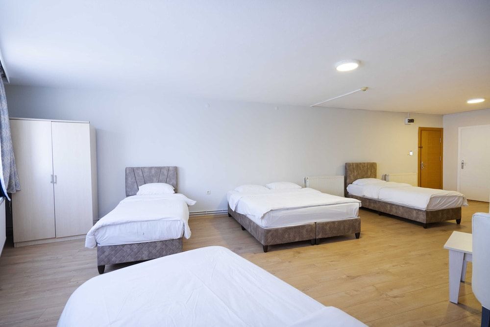 Libiza Hotel Classic Quadruple Room 5