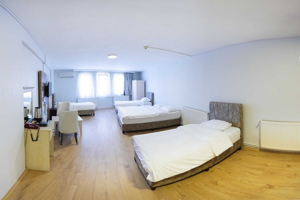 Libiza Hotel Classic Quadruple Room 6