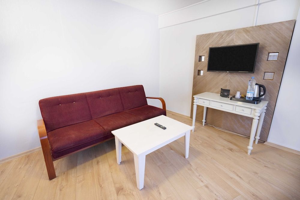 Libiza Hotel Classic Quadruple Room 11