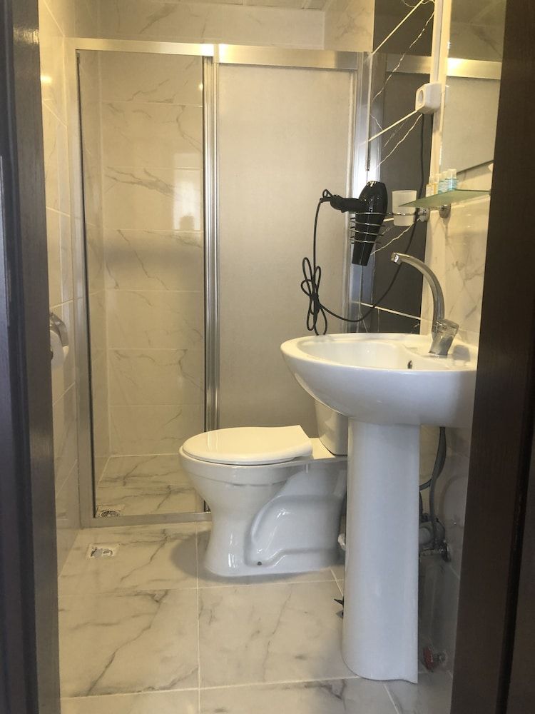 Salih Bey Konağı Comfort Quadruple Room 12