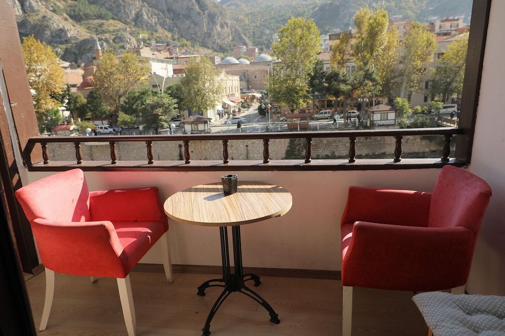 Salih Bey Konağı Comfort Quadruple Room 11