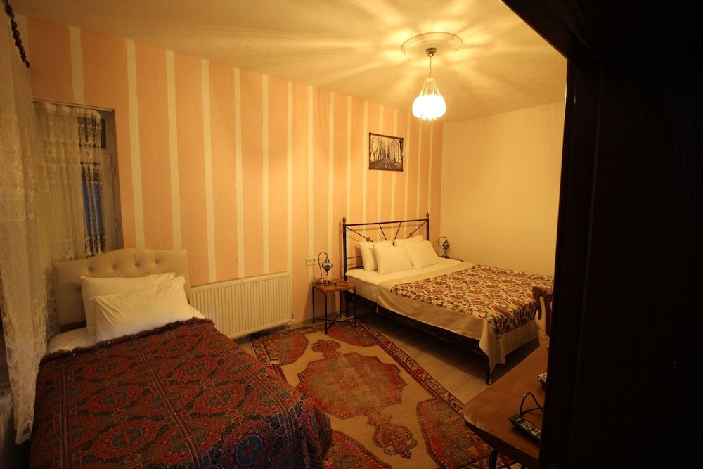 Serenity Stone House Standard Triple Room 3