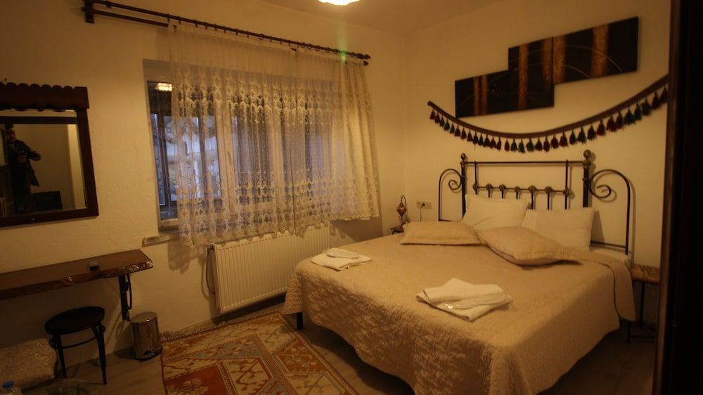 Serenity Stone House Family Room 2