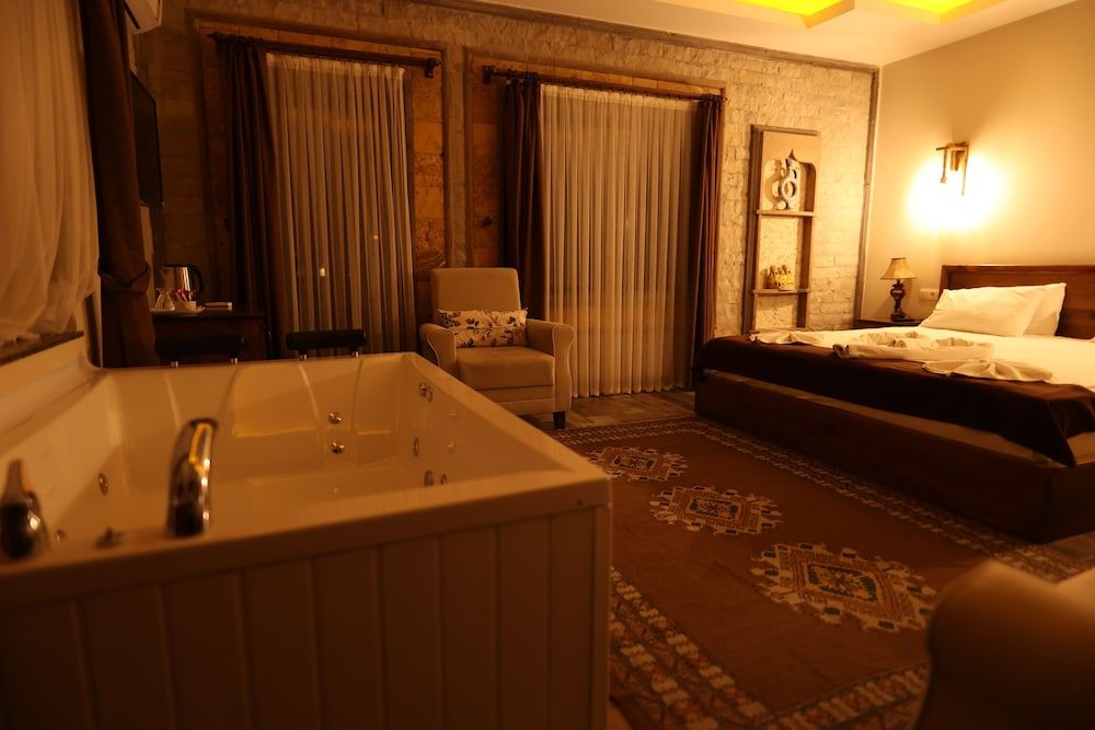 undefined El Nazar Stone Suite