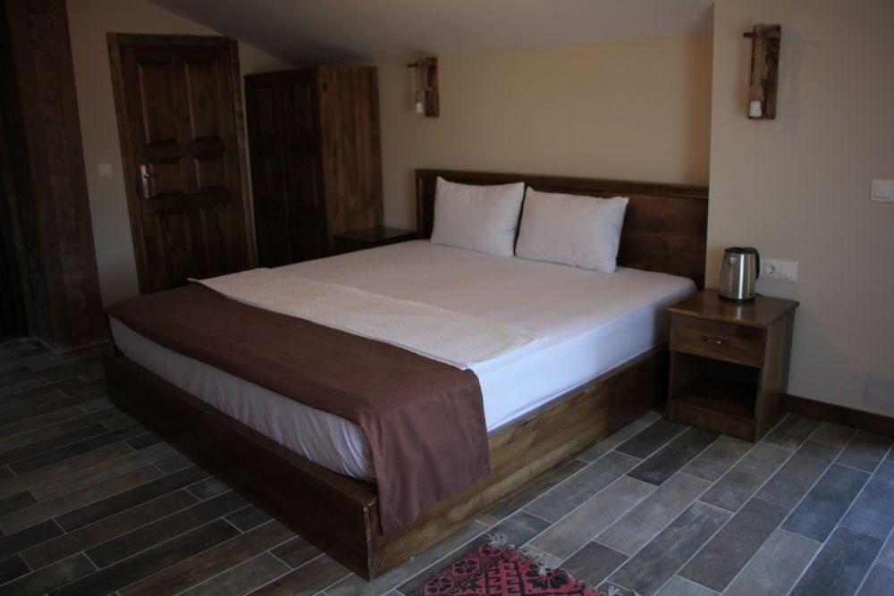 El Nazar Stone Suite Junior Loft, 1 King Bed 3