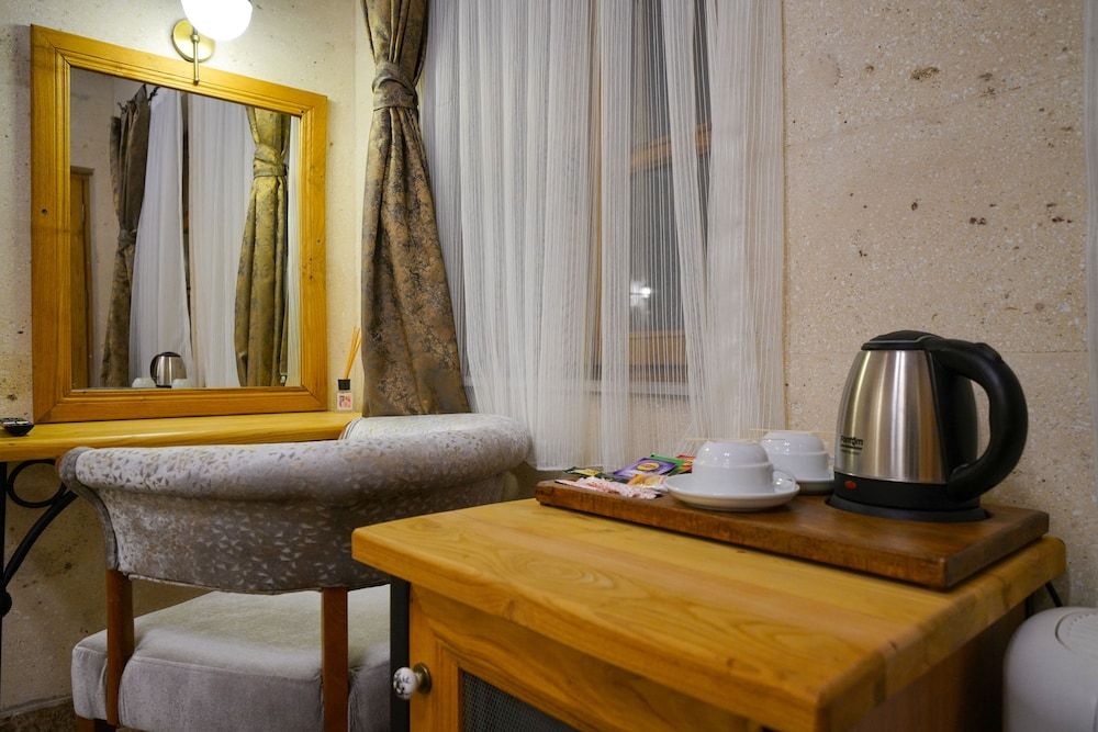 Cave Hotel Saksagan Standard Double Room 8