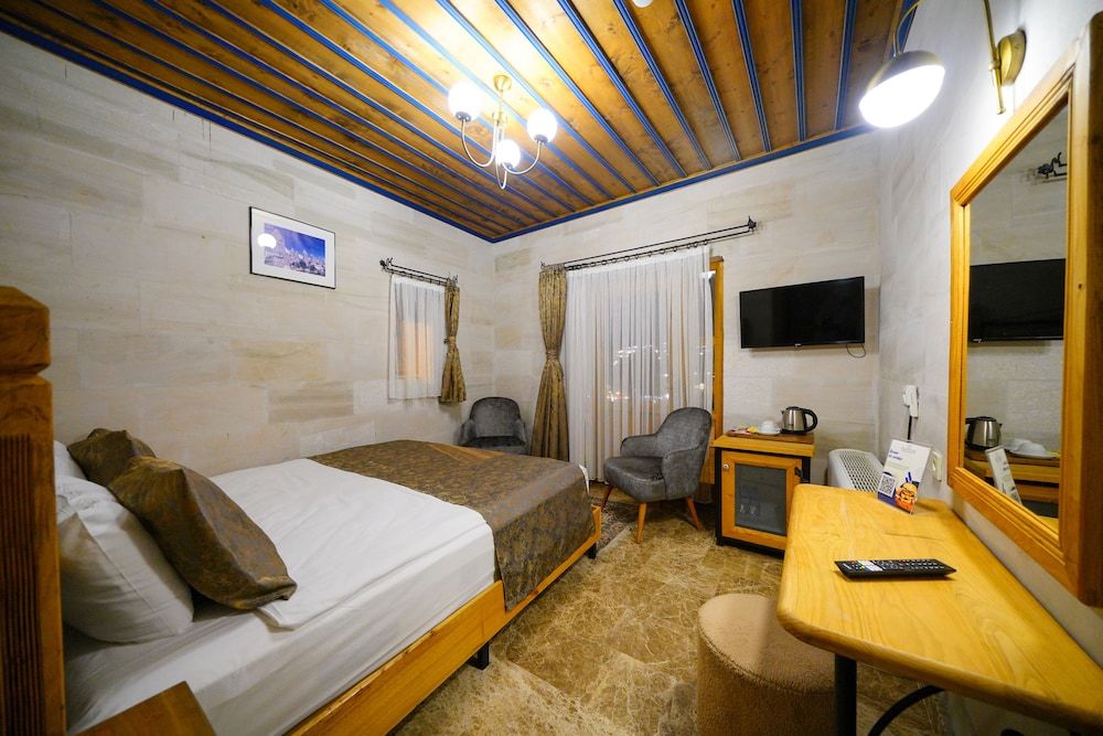 Cave Hotel Saksagan Standard Double Room 4