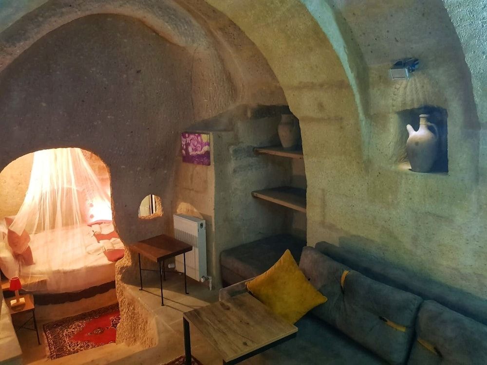 Cronos Cappadocia Cave Hotel Premium Suite 7