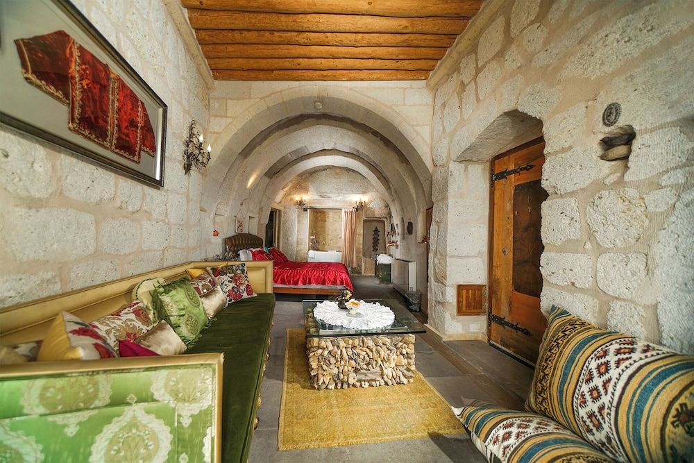 undefined Pigeon Hotel 4