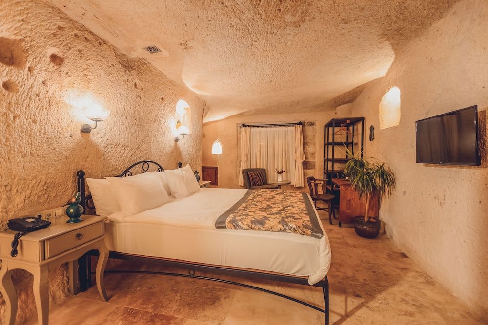 Peristyle Cave Cappadocia - Special Class Neptun 7