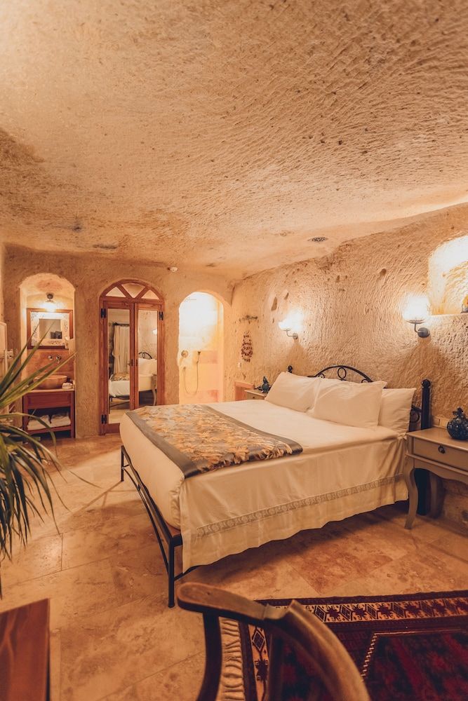 Peristyle Cave Cappadocia - Special Class Neptun 8