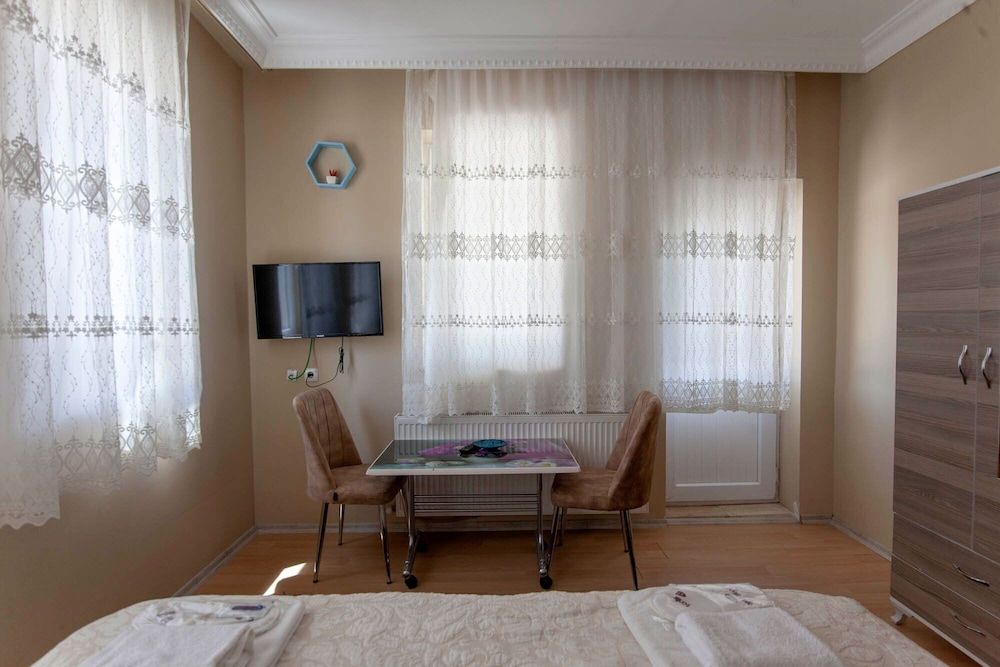 Seven Stone Hotel Double Room 6