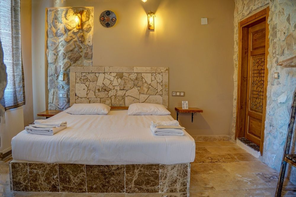 undefined Ala Stone House 8