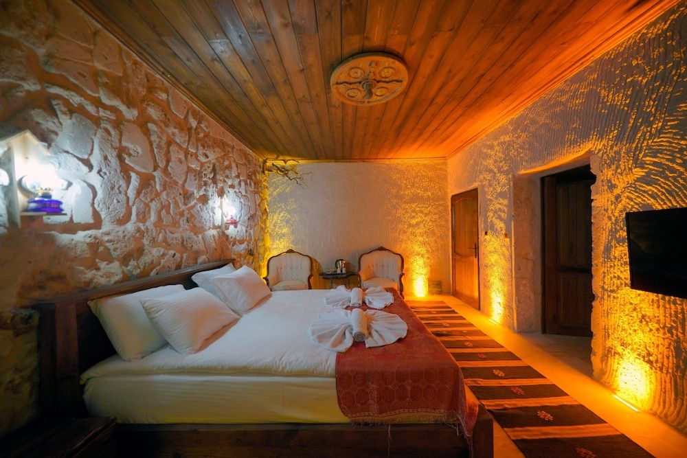 babili cappadocia cave hotel Design Double Room, 1 Queen Bed, Non Smoking, Garden View 3